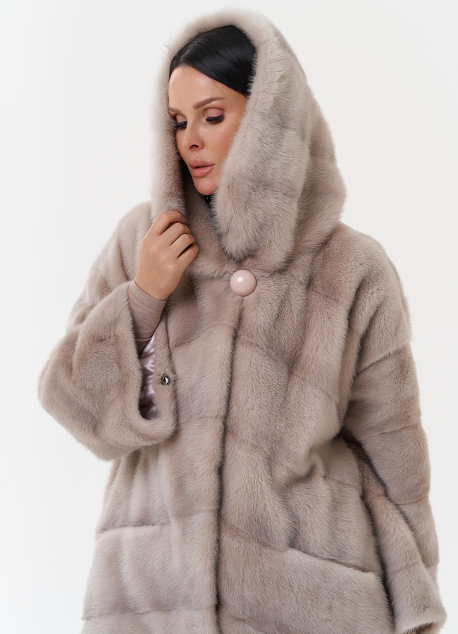 Шуба из норки с капюшоном модель № 27576 универмаг малина