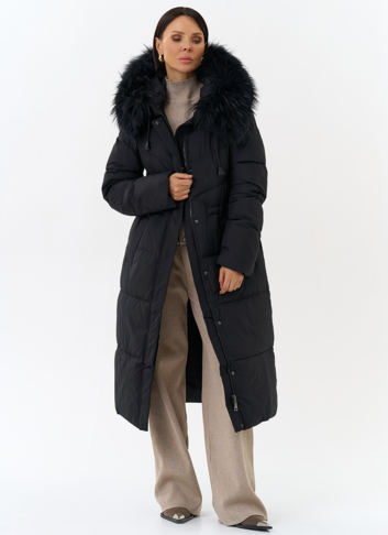 Женский пуховик с капюшоном из меха чернобурки