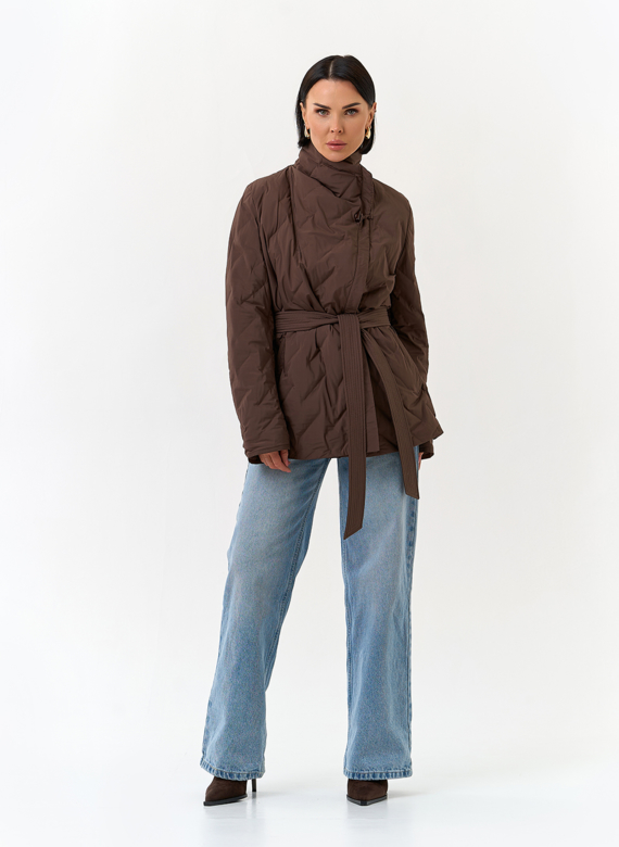 Женская куртка с поясом