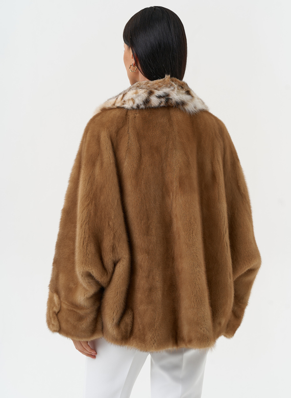 Куртка из меха норки с воротником их меха рыси