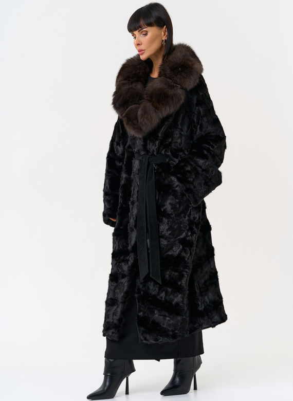 Женская шуба из меха норки с воротником из меха песца