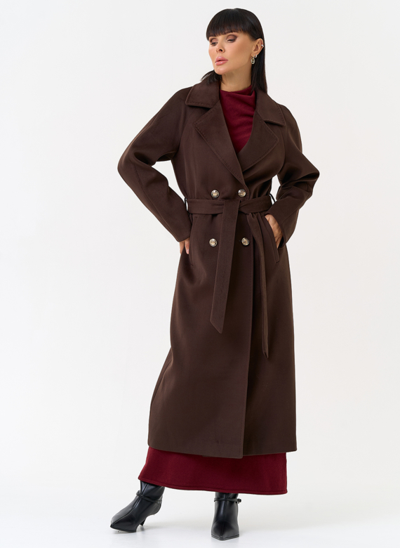 Женское пальто  с акцентными пуговицами
