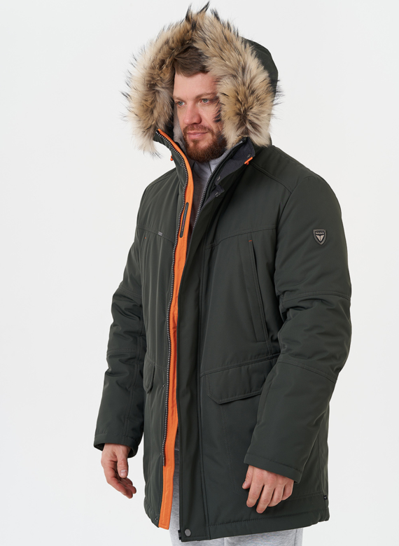 Пуховик с отделкой из меха енота