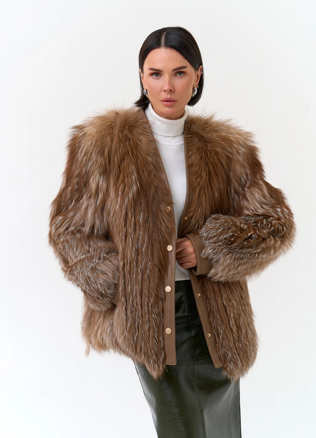 Женская шуба из меха лиса с манжетами модель № 34157 универмаг малина