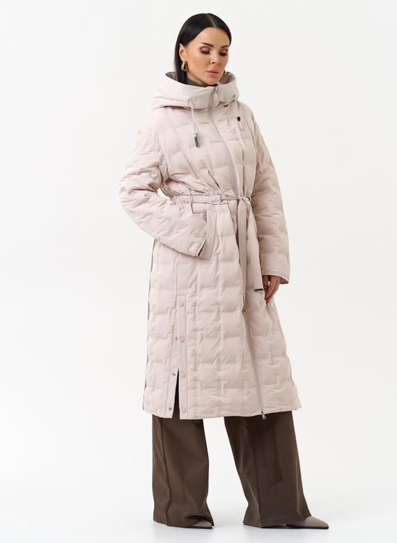 Женское утепленное пальто с капюшоном
