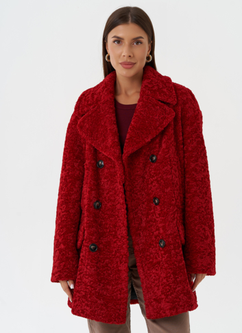 Яркое двубортное пальто с английским воротником