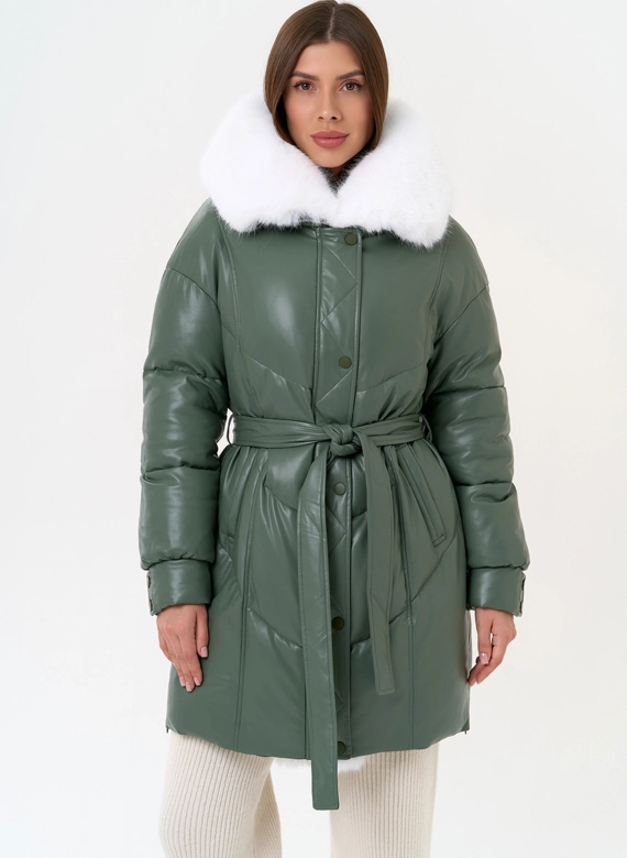Женский пуховик из эко кожи с отделкой из эко меха
