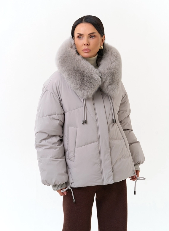 Женская куртка с капюшоном из меха песца фото
