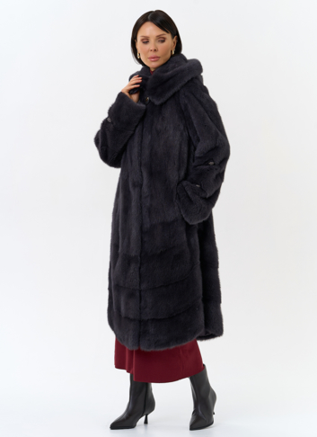 Шуба из меха норки с капюшоном