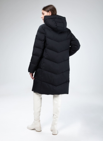 Женский пуховик с капюшоном 