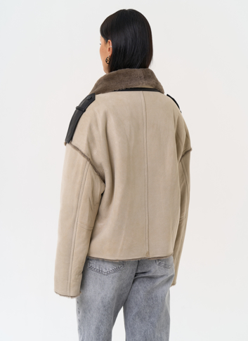 Светлая натуральная дубленка