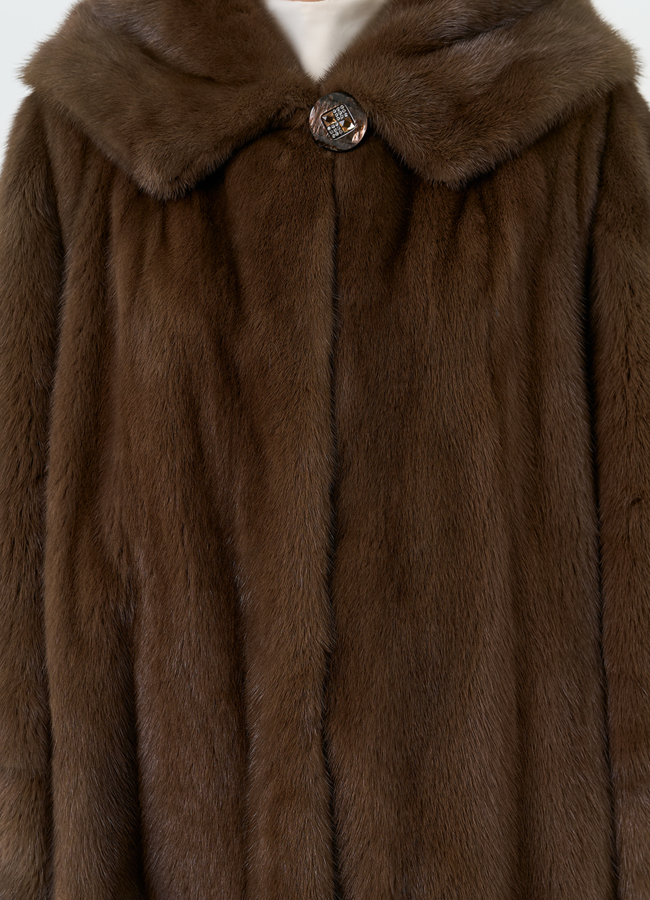 Шуба из меха норки с капюшоном модель № 28983 универмаг малина