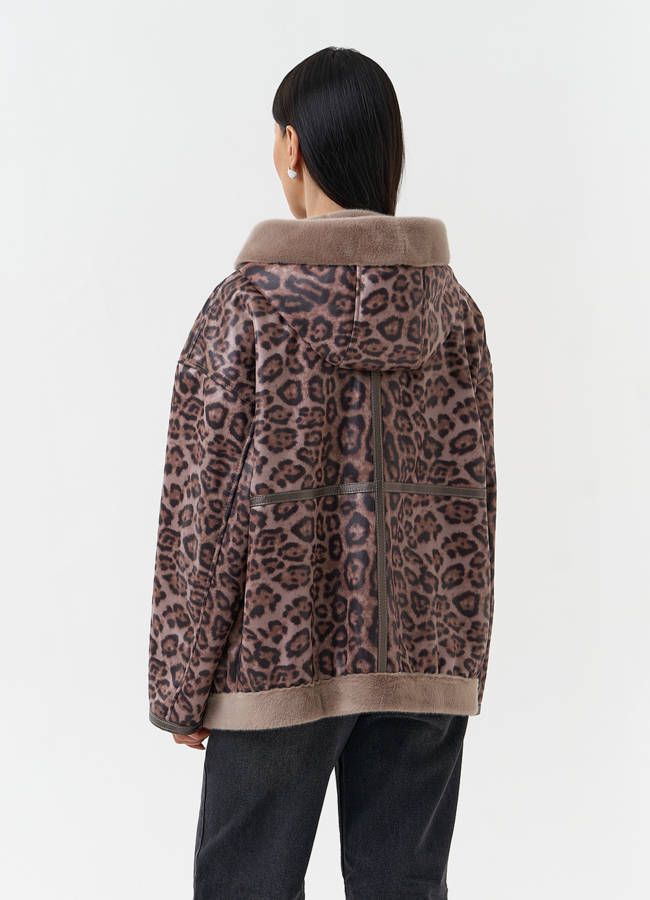 фото Женская дубленка из эко замши с капюшоном модель № 30208