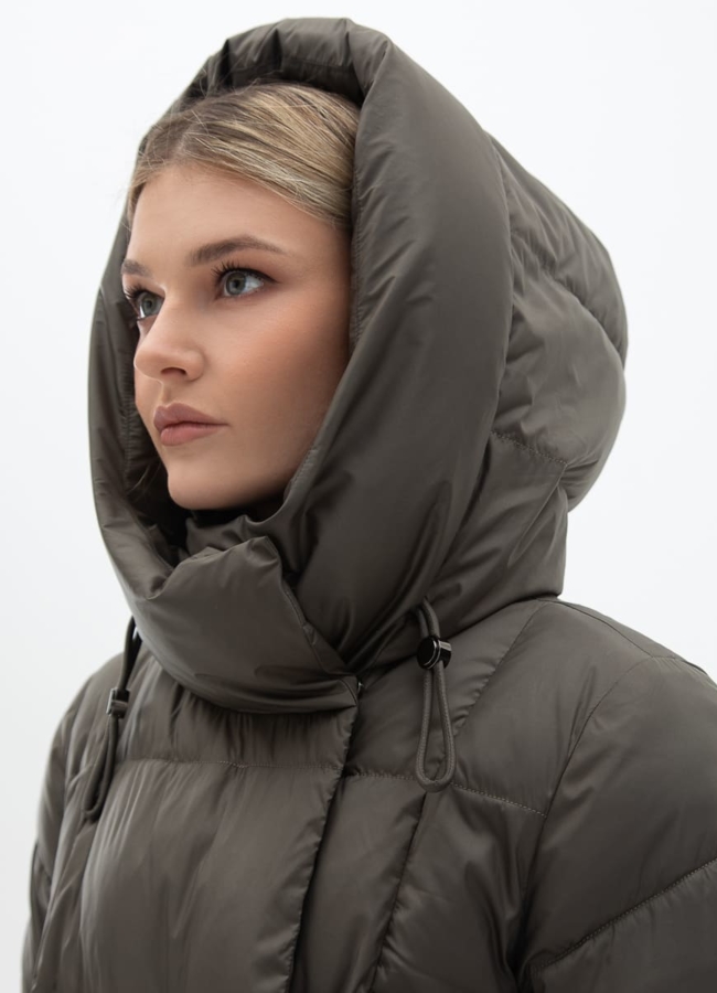 Женский пуховик с капюшоном модель № 31153 универмаг малина