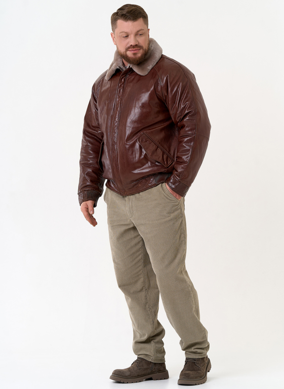 Куртка из натуральной кожи коричневого цвета