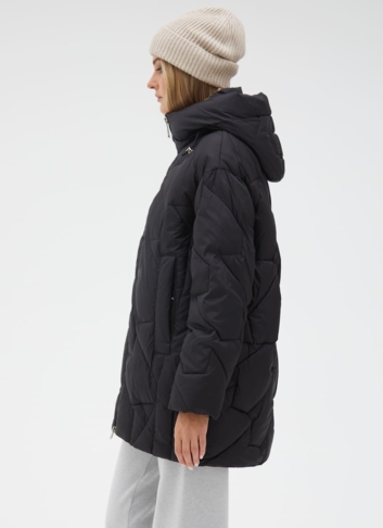 Женский удлиненный пуховик  капюшоном